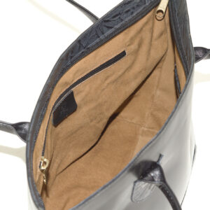 black-evening-elegant-handbag-inside